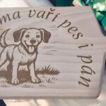 Dřevěné kuchyňské prkénko s gravírováním